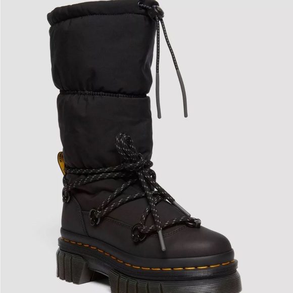 DR Martens Audrick Hi Puffer Boots - Picture 1 of 7